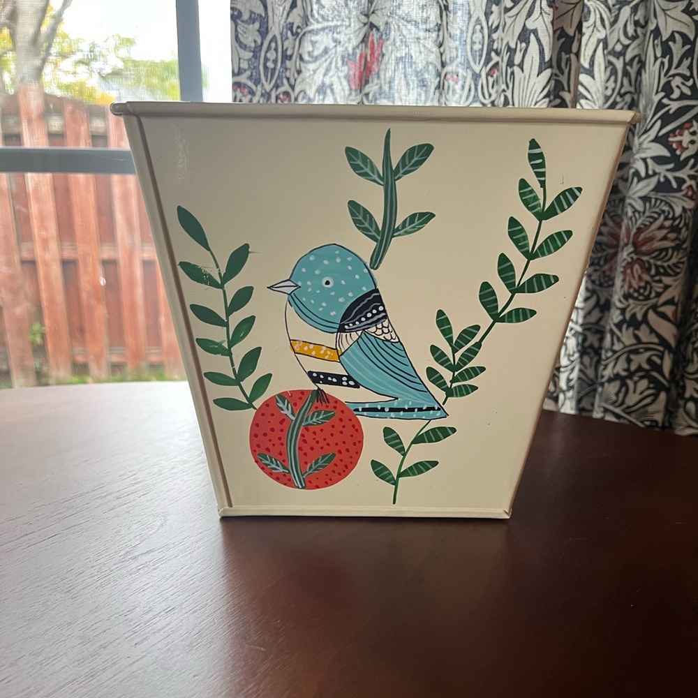 Vintage Hand painted Indian planter/storage box
